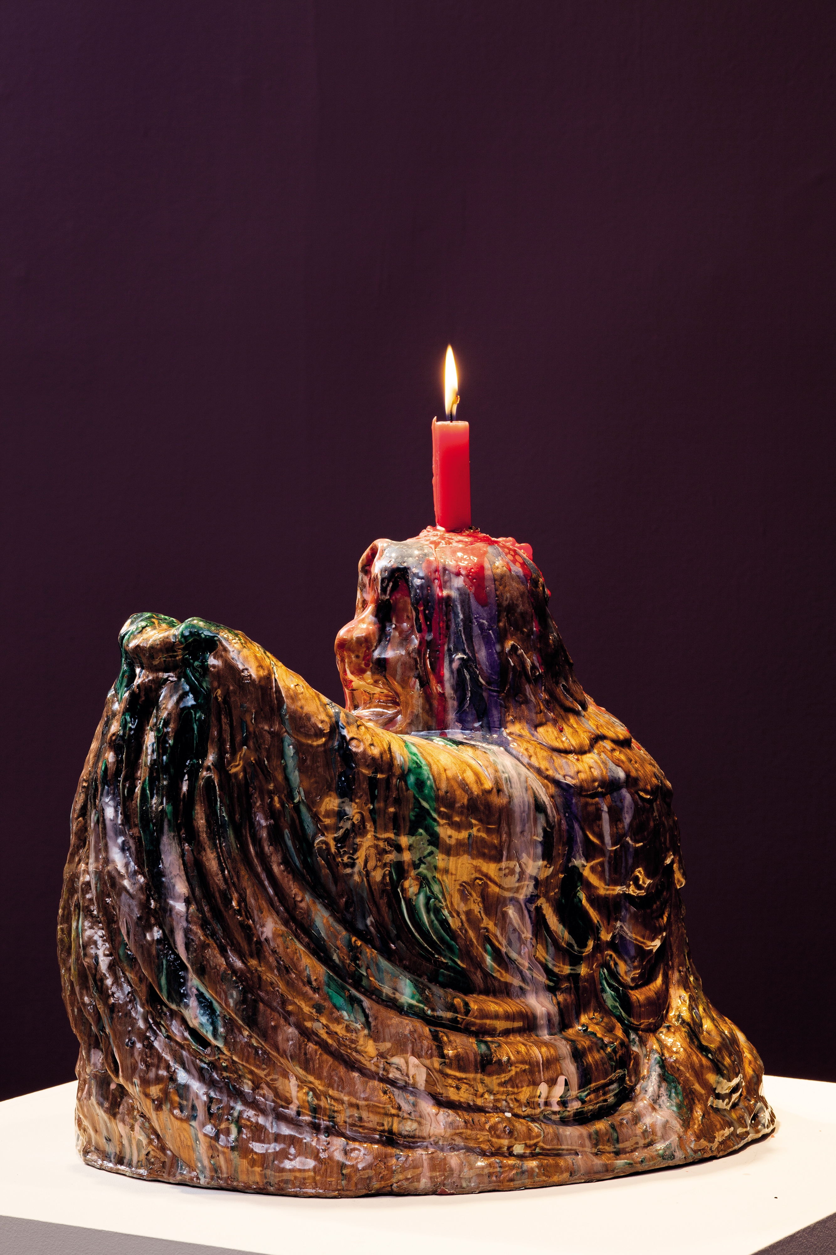 131333-TCC10090_Monstro de Lama com Vela Vermelha_DDH_2_site